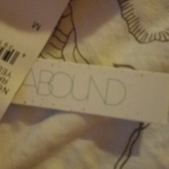 Abound medium yellow cropped lightweight button up v neck sweater - Picture 4 of 11